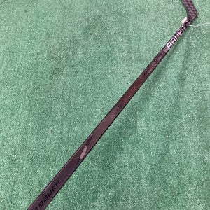 Senior Bauer Vapor Hyperlite 2 Hockey Stick Left Hand P28 (New)