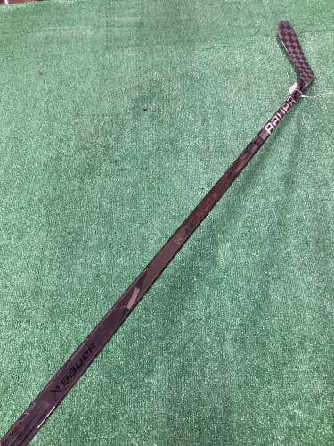 Senior Bauer Vapor Hyperlite 2 Hockey Stick Left Hand P28 (New)