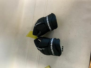 Used WinnWell BLACK Youth Gloves Black 9" 11823-S000033473