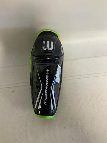Used WinnWell BLACK Youth Shin Guards Black 9" 11823-S000033475