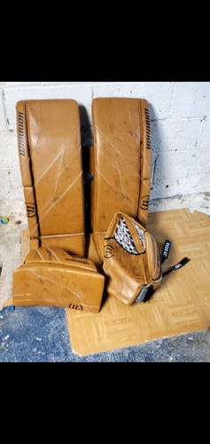 33" Warrior G7 Regular Goalie Full Set (Used)