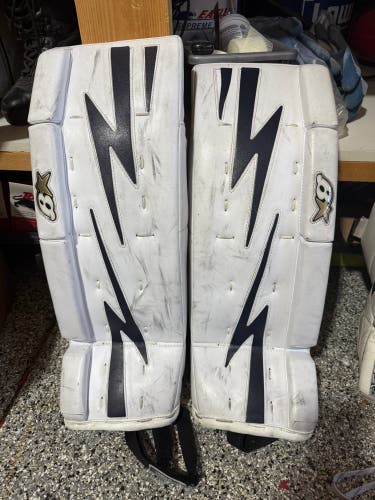 25" Brian's Netzero Goalie Leg Pads (Used)