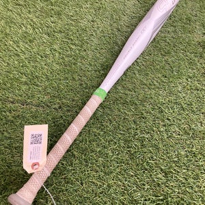 2023 Easton Ghost Unlimited Composite Bat (-10) Composite 23 oz 33" (Used)