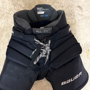 Intermediate Medium 2023 Bauer Elite Hockey Goalie Pants  (Used)