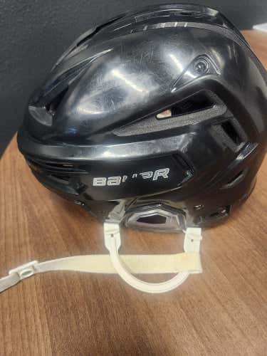 Medium Bauer Re-Akt 150 Helmet (Used)