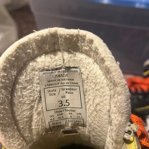 CCM Tacks Hockey Skates Size 3.5 (Used)