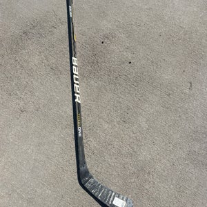 Bauer Supreme TotalOne Composite Hockey Stick – P92 Backstrom – Intermediate – 67 Flex – Lie 6