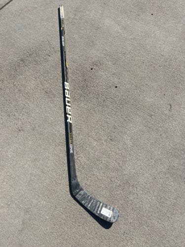 Bauer Supreme TotalOne Composite Hockey Stick – P92 Backstrom – Intermediate – 67 Flex – Lie 6
