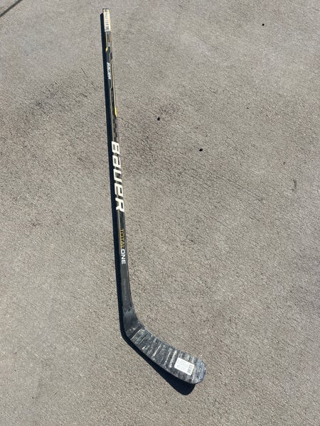 Bauer Supreme TotalOne Composite Hockey Stick – P92 Backstrom – Intermediate – 67 Flex – Lie 6
