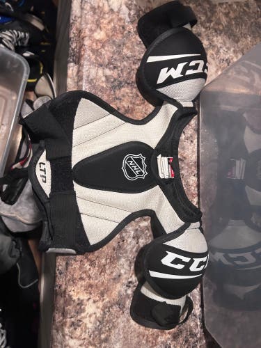 Large Youth CCM LTP Shoulder Pads (Used)
