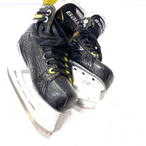 Used Bauer SUPREME S35 Junior Hockey Skate Junior 02 11860-S000296010