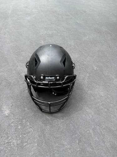 Youth Large Schutt Vengeance A11 Helmet (New)