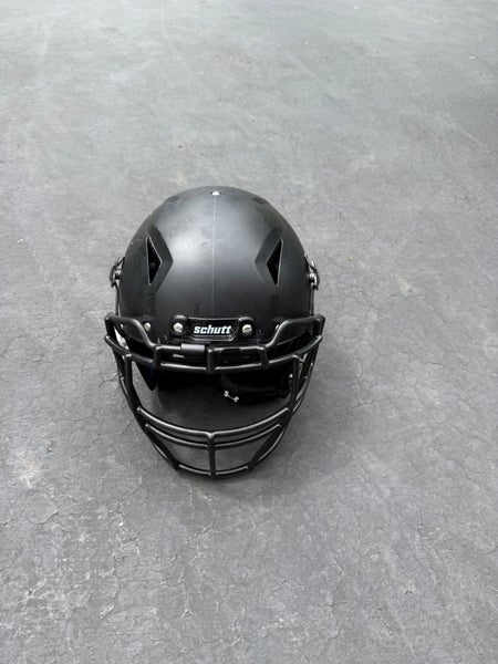 Youth Large Schutt Vengeance A11 Helmet (New)