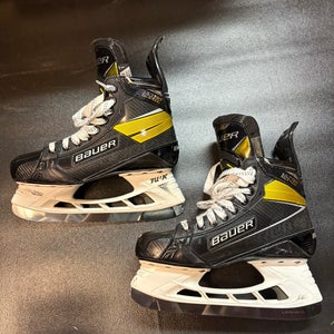 Bauer Supreme UltraSonic Hockey Skates 8.5 (Used)