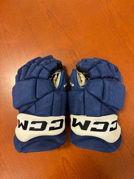 #11 LUCAS MERCURI USED CCM Gloves 15" Pro Stock