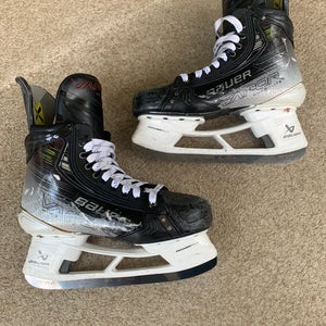 Bauer Vapor Hyperlite 2 Hockey Skates 6.5 (Used)...................