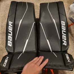Medium Bauer GSX Goalie Leg Pads (Used)