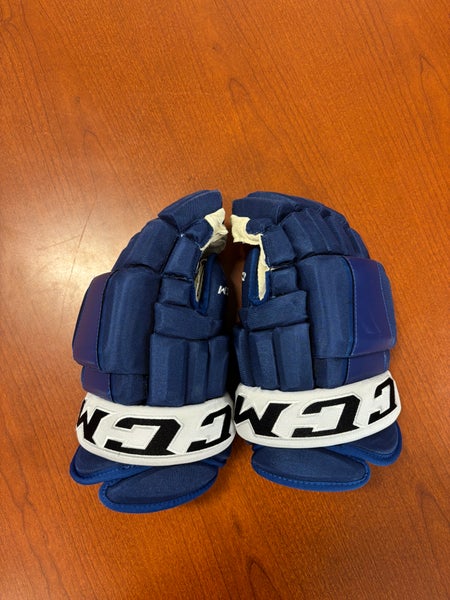 #40 GABRIEL DUMONT USED CCM HG97 Gloves 14" Pro Stock