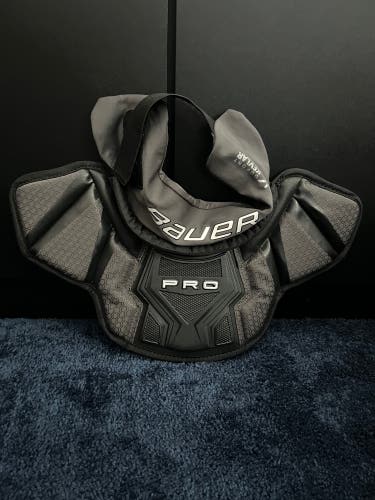 Bauer Pro Goalie neck guard Senior (Barely Used)