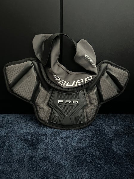 Bauer Pro Goalie neck guard Senior (Barely Used)