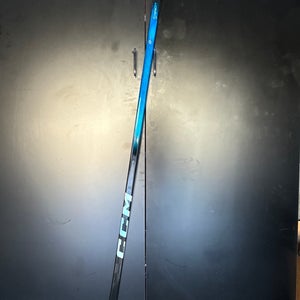 Senior CCM JetSpeed FT8 Pro Left Hand Hockey Stick P28 (New)