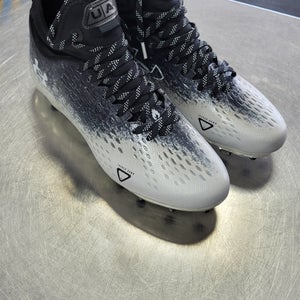 Under Armour Men's Spotlight Lux MC 2.0 Football Cleats