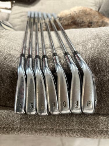 Tour Issue Callaway APEX Pro Forged '16 Irons 4-PW X100 X-Stiff Steel Golf Set