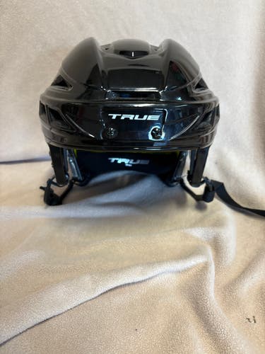 Large True Dynamic 9 Helmet (Used)