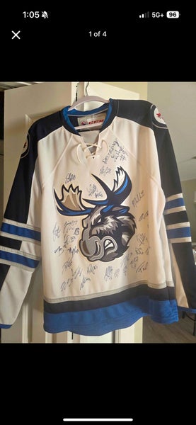 Manitoba Moose Home Jersey 2015-16 Season Signed By Team