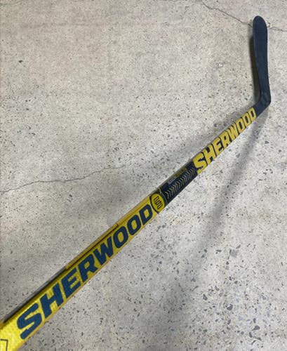 Sher-Wood Rekker Hockey Stick PP26 | Intermediate LH