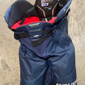 Medium- Bauer Vapor Hyperlite Hockey Pants (Used)