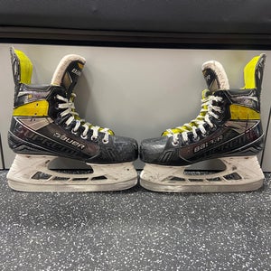 Used Bauer Supreme 3S Hockey Skates  Size 4.5 (Used)