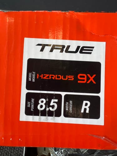 True HZRDUS 9X Hockey Skates