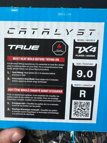 True Catalyst 7X4 Hockey Skates