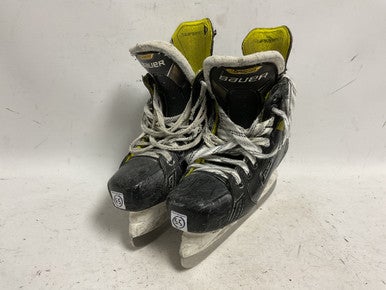 Used Bauer SUPREME 3S Intermediate Hockey Skate Intermediate 5.5 11855-S000189373