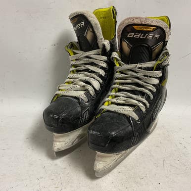 Used Bauer SUPREME 3S Intermediate Hockey Skate Intermediate 4.5 11855-S000189315