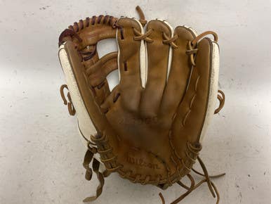 Used Wilson A2000 FP75 RH Throw Fastpitch Gloves White 11 3/4" 11855-S000189237