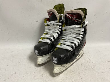 Used Bauer VAPOR X2.9 Intermediate Hockey Skate White/Black/Red Intermediate 5.5 11855-S000189201