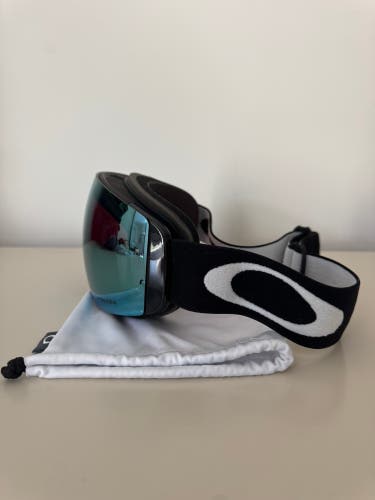 Unisex Oakley Line Miner XM Ski Goggles Medium (Used)