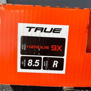 True HZRDUS 9X Hockey skates
