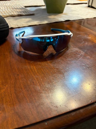 Men's Large Oakley M Frame Sunglasses (Used)