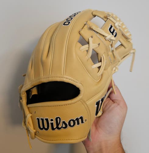 2025 Infield RH Wilson A2000 1975 Baseball Glove 11.75" (New)