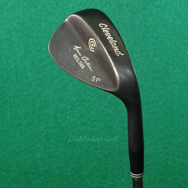 Cleveland Tour Action REG 588 Gunmetal 51 GW Gap Wedge Dynamic Gold Steel Stiff