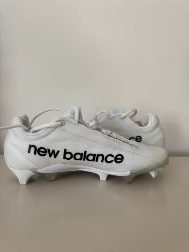 White Unisex Size M 7.0 (W 8.0) Adult New Balance Low Top Burn X4 Molded Cleats (Used)