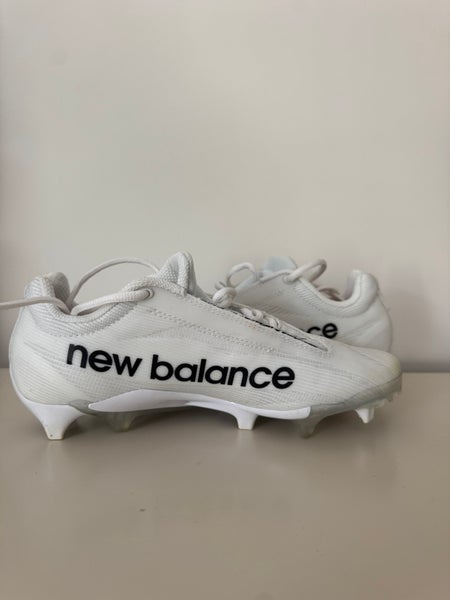White Unisex Size M 7.0 (W 8.0) Adult New Balance Low Top Burn X4 Molded Cleats (Used)