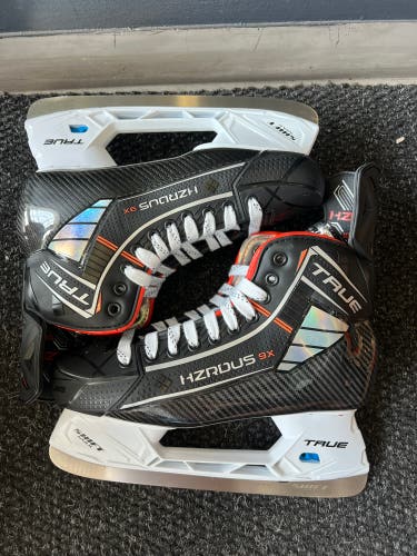 True HZRDUS 9X Hockey Skates