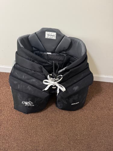 Bauer Pro goalie pants (medium)
