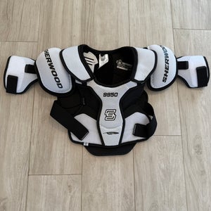 Sherwood 9950 HOF Shoulder Pads (DEMO)
