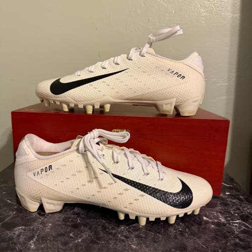 Men's Size 10 Nike Low Top Vapor Untouchable Pro 3 (Used)