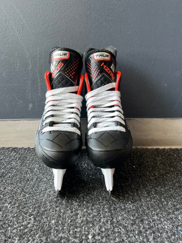 True HZRDUS 7X Hockey Skates